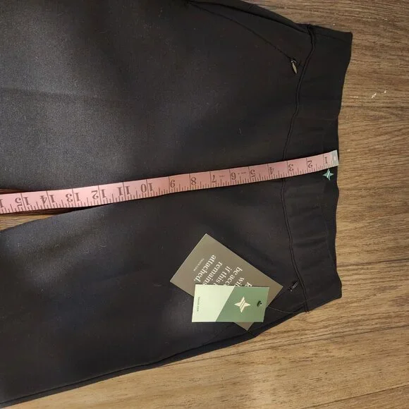 Tuckernuck Black Compression September Pant NWT Med - Picture 4 of 11
